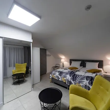 Kp Claudia Apartment