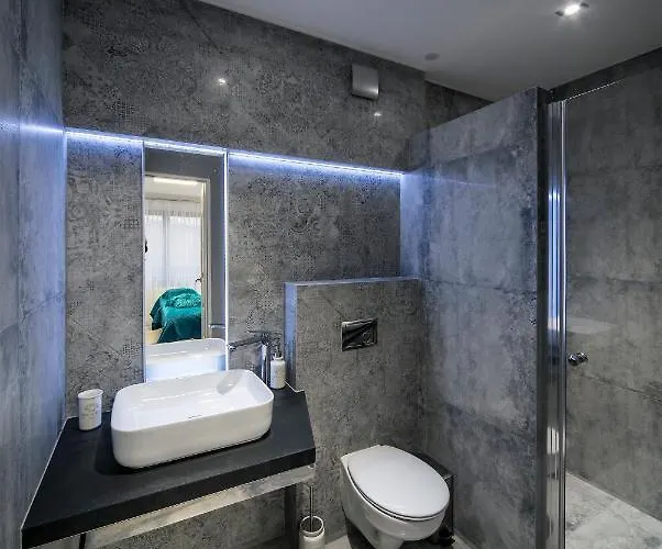 Kp Claudia Apartman *